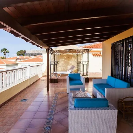 Duarte Villa *